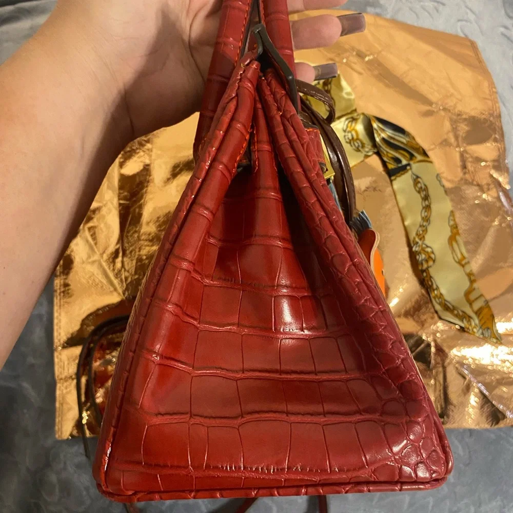 Fashion Chic Red Wine Crocodile Leather Birkin 20 Handbag - Picture 9 of 15